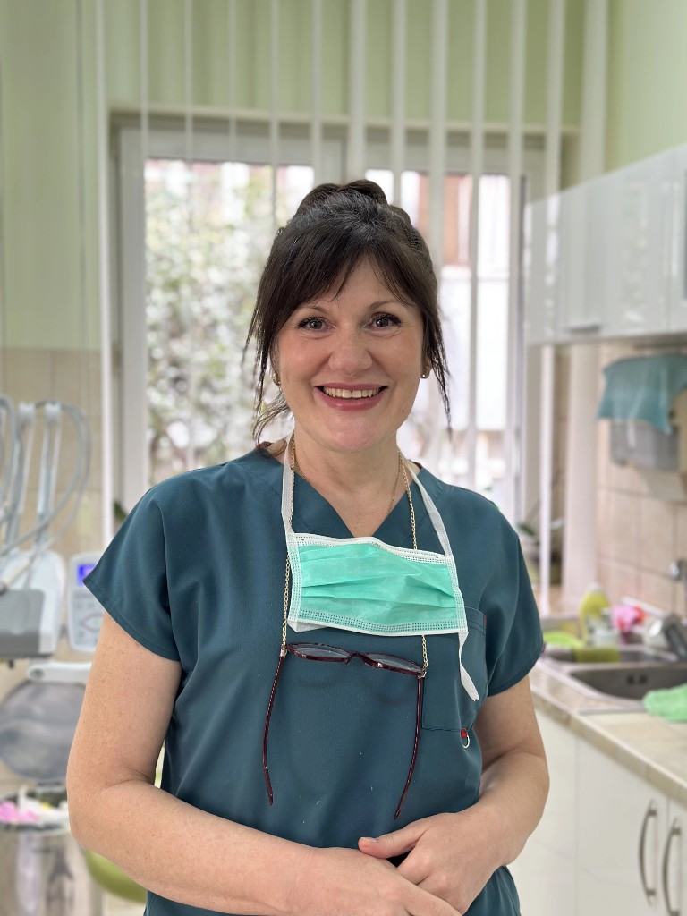 dr Slavica Pavlović, specijalista stomatološke protetike